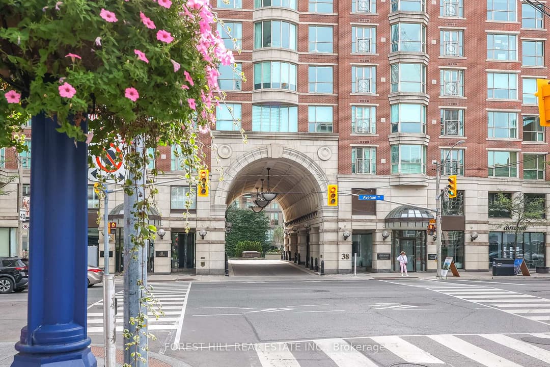 38 Avenue Road Unit 305, Annex / Yorkville / Summerhill