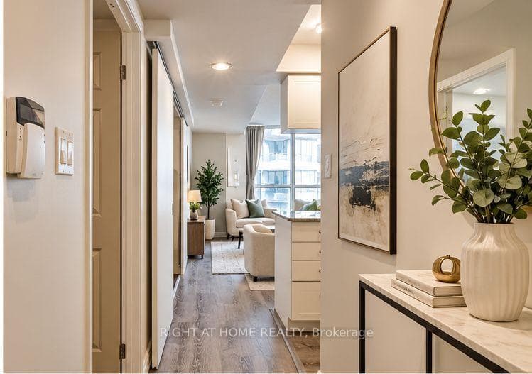 230 Queens Quay Unit 222, Downtown Toronto / Waterfront