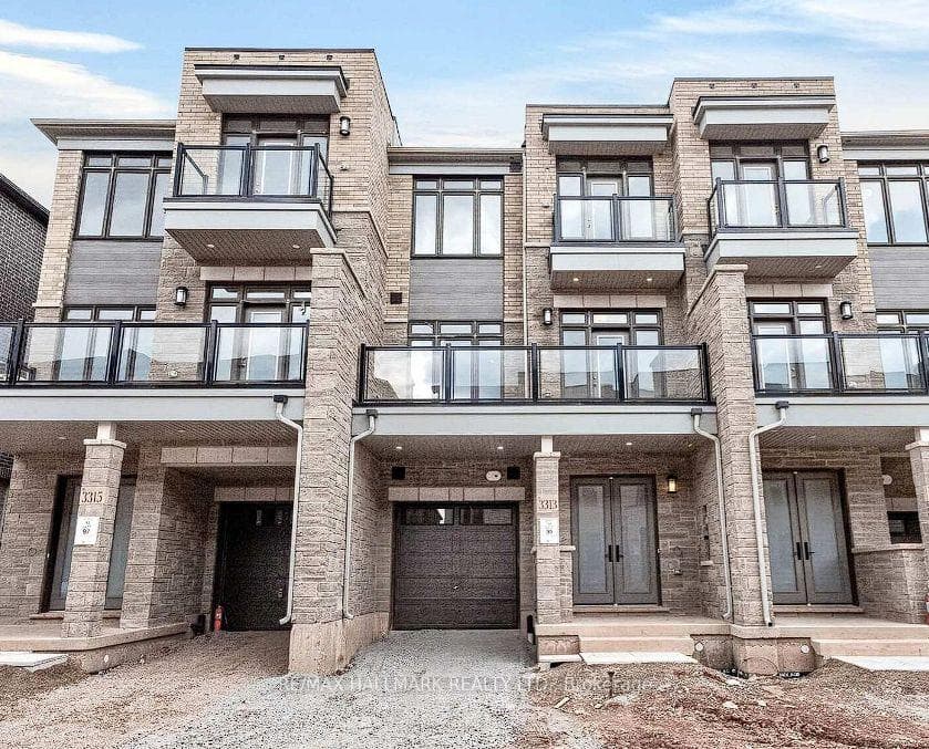 3313 Taha Gardens, Oakville