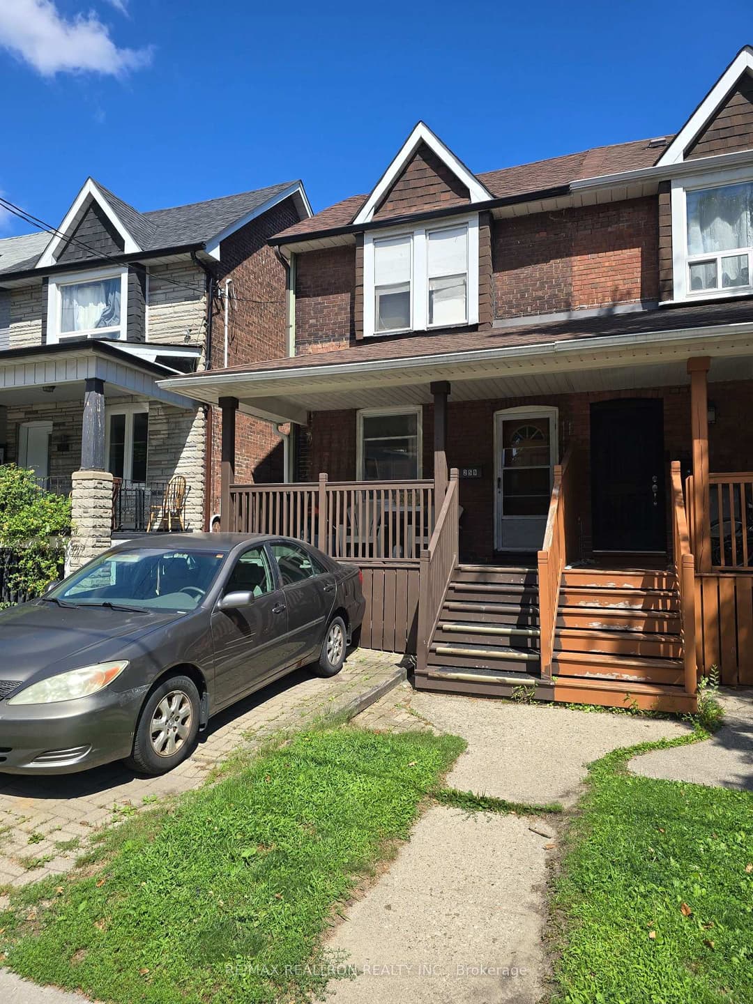 259 Woodbine Avenue, The Beaches / Upper Beaches