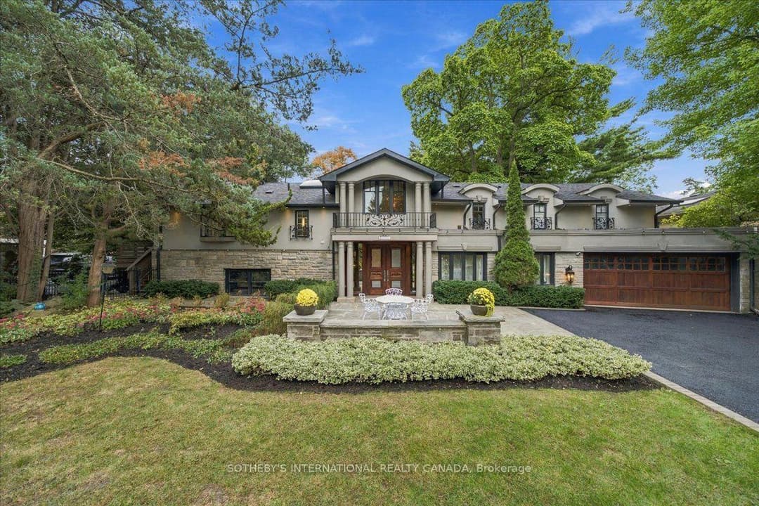 520 Arrowhead Road, Mississauga