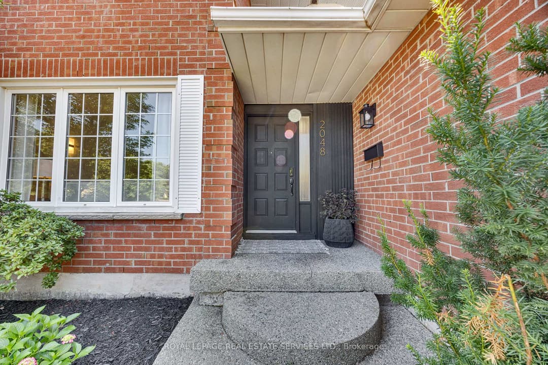 2048 Sixth Line, Oakville