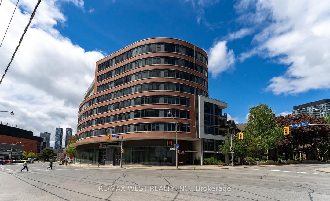 90 Trinity Street Unit 303, Regent Park / Cabbagetown / St. James Town