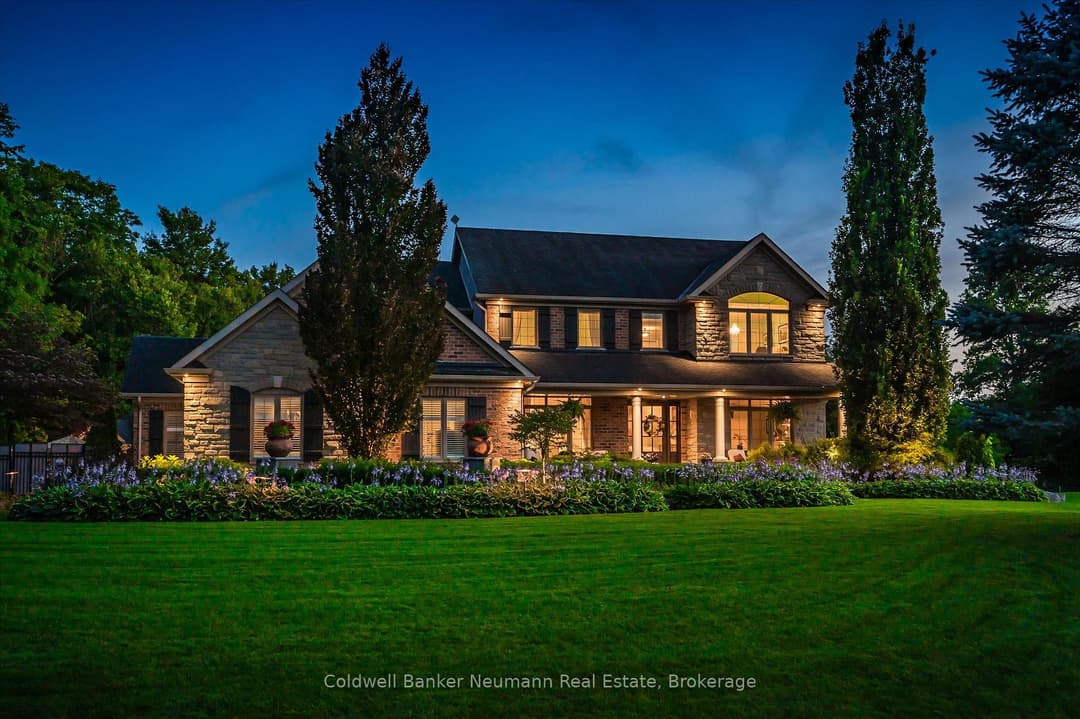 11370 Taylor Court, Milton