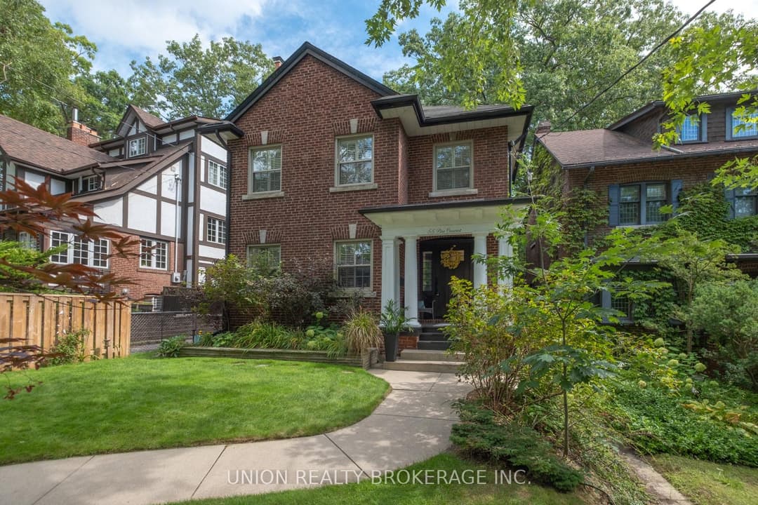55 Pine Crescent, The Beaches / Upper Beaches