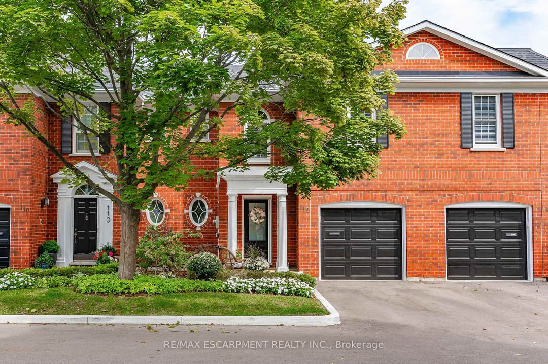 112 Fairwood Place, Burlington