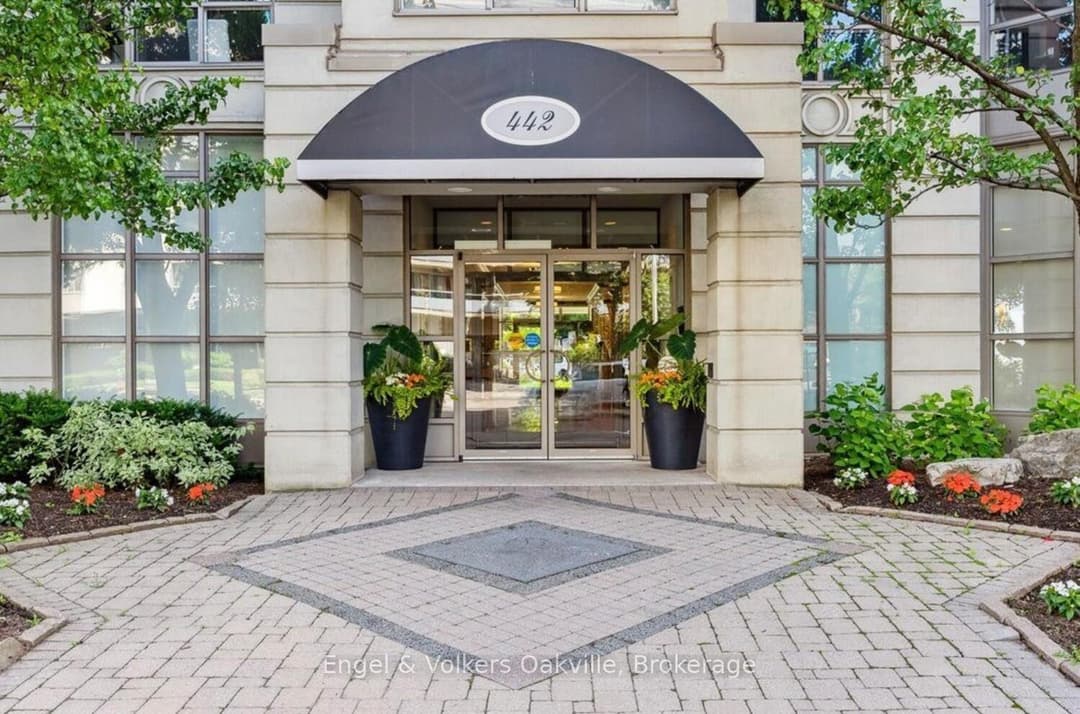 442 Maple Avenue Unit 1402, Burlington