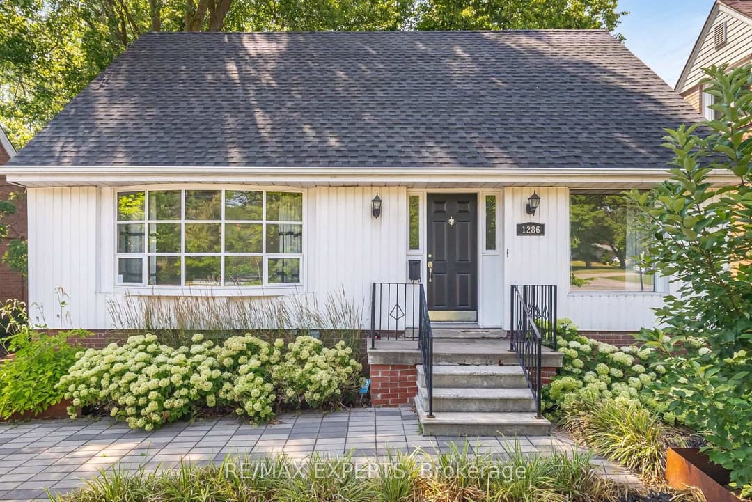 1286 Kipling Avenue, Etobicoke (Islington / Rexdale)
