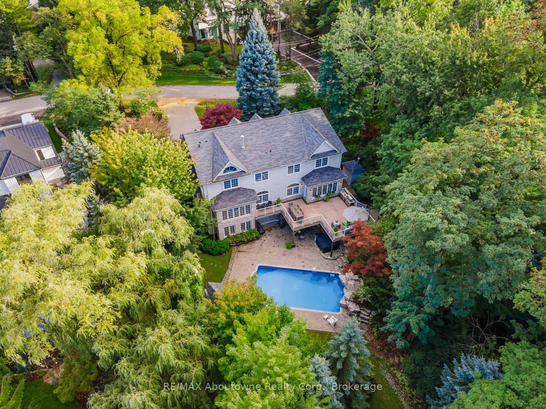 235 LAKEWOOD Drive, Oakville