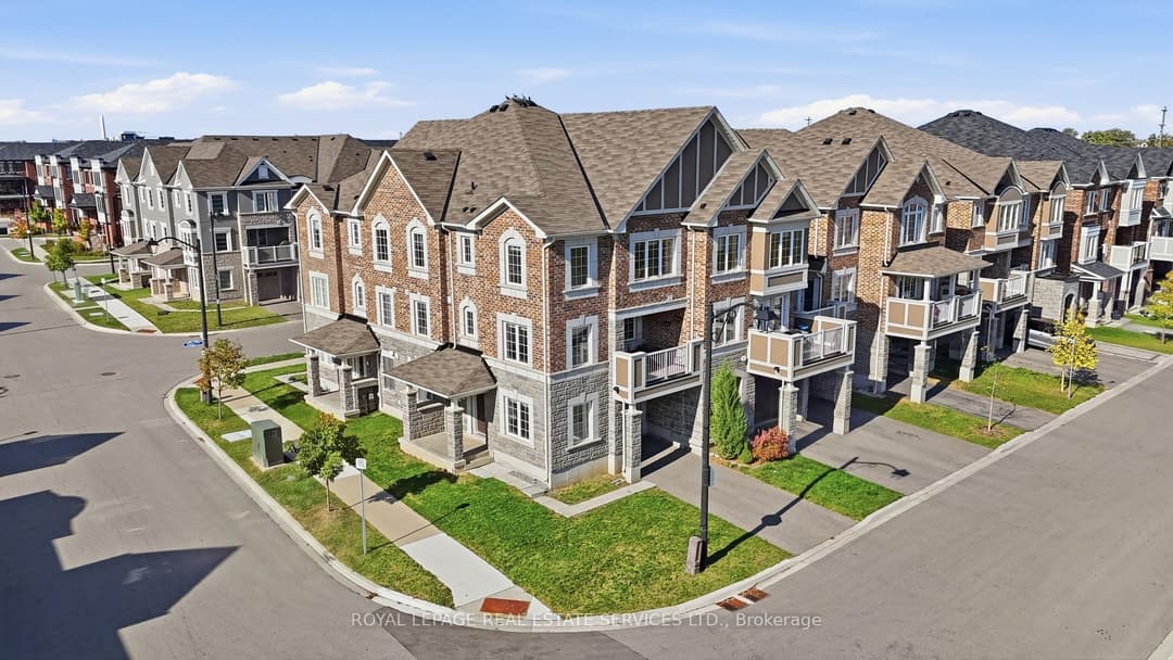 998 Balsam Court, Milton