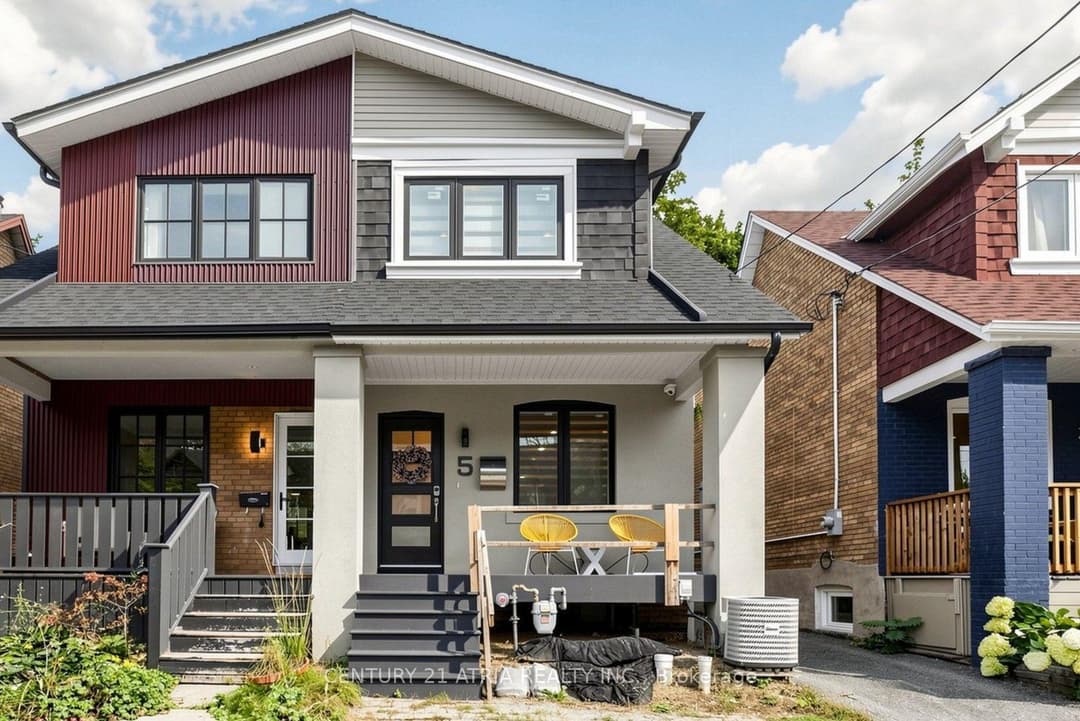5 Bertmount Avenue, Riverdale / Leslieville