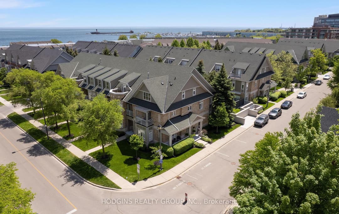 136 St Lawrence Drive Unit 42, Mississauga