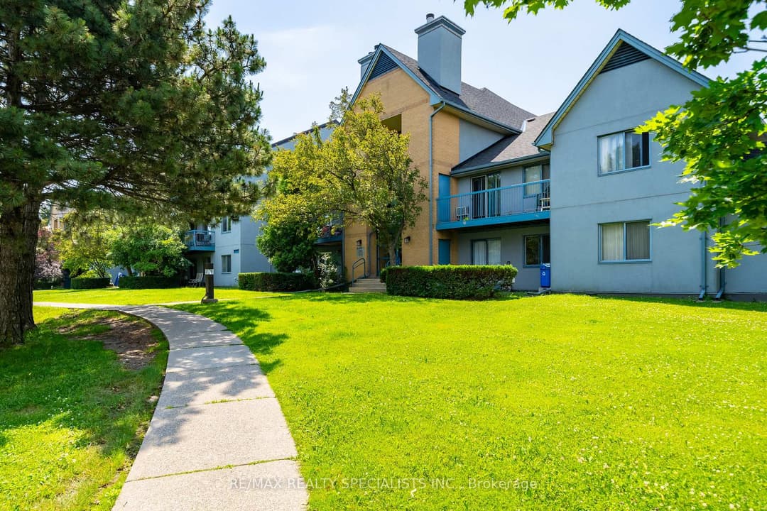 95 Trailwood Drive Unit 612, Mississauga