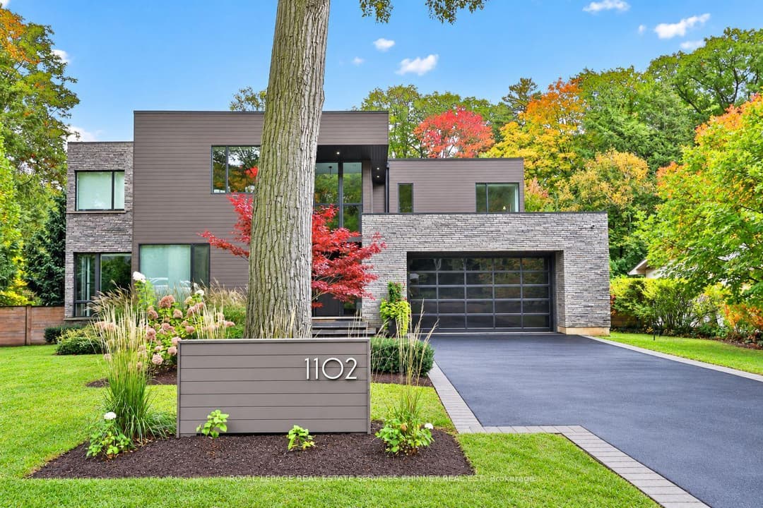 1102 Crestview Street, Oakville