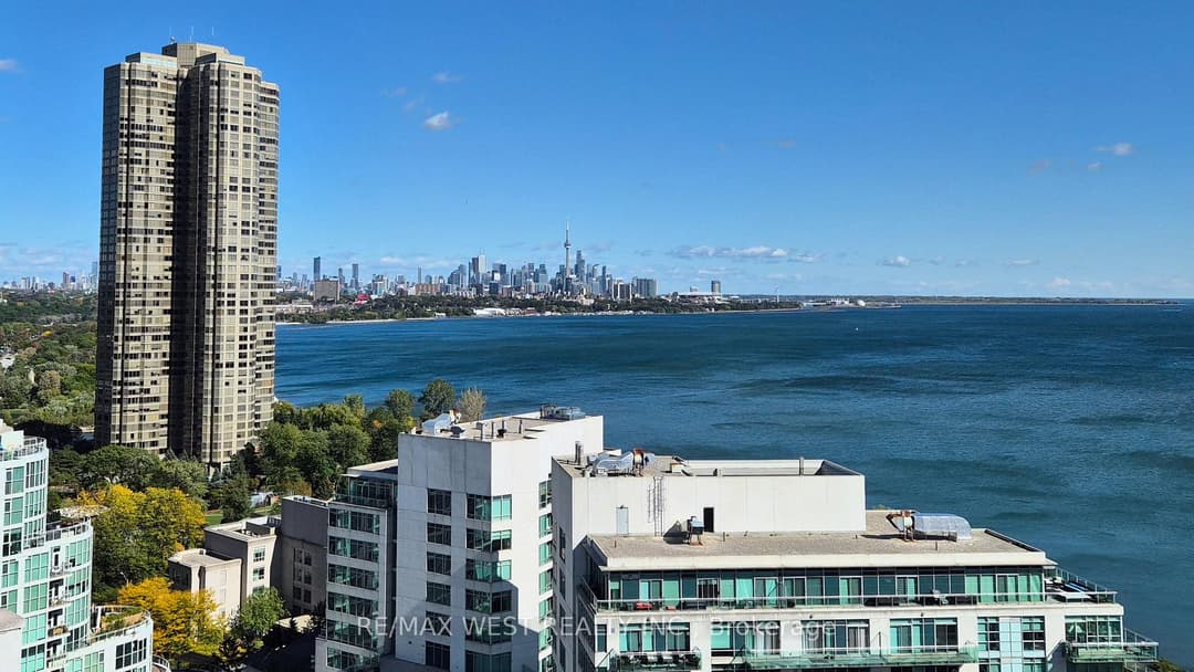 2083 Lake Shore Boulevard Unit 914, Liberty Village / Parkdale / South Parkdale