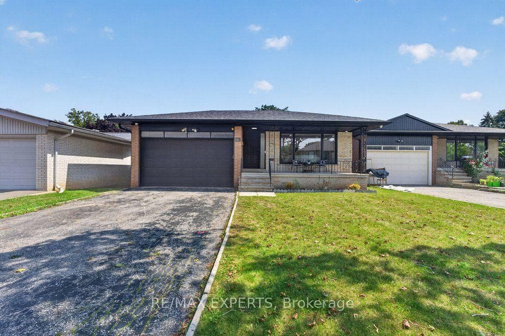 23 Collingdale Road, Etobicoke (West Mall / Rexdale)