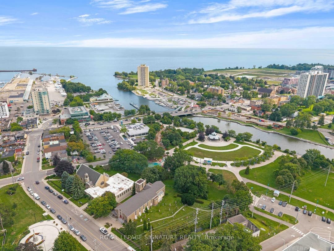 21 Park Street Unit 1103, Mississauga