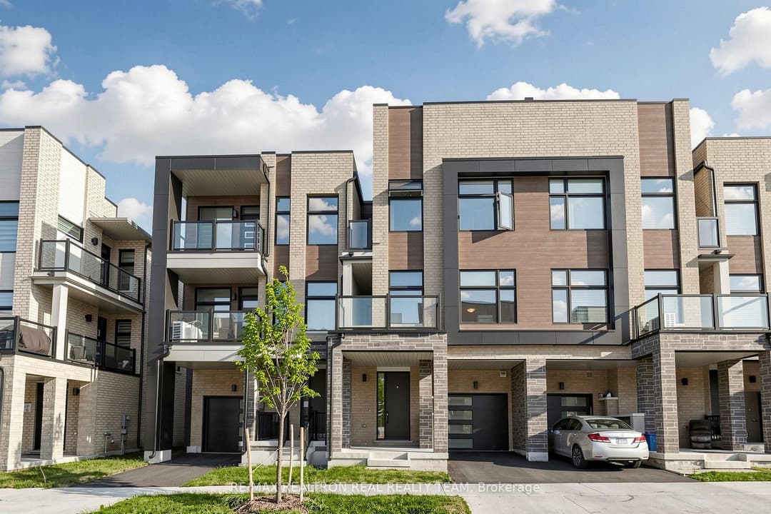 1284 Dempster Lane, Oakville