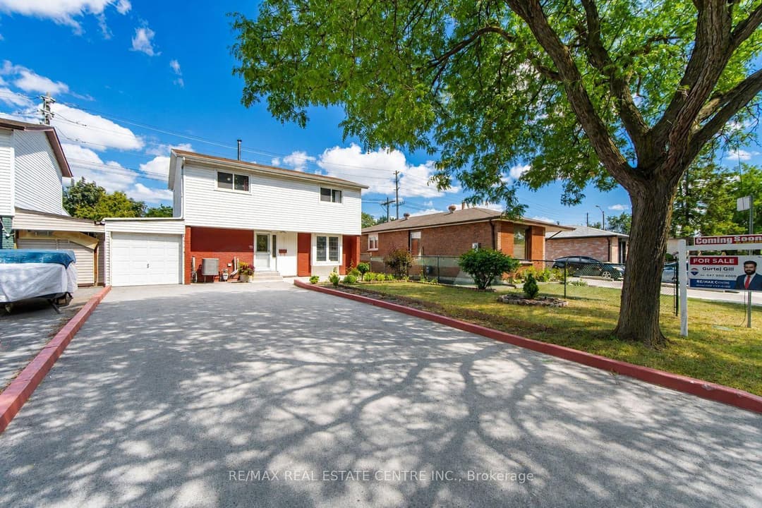 71 Sultan Pool Drive, Etobicoke (West Mall / Rexdale)