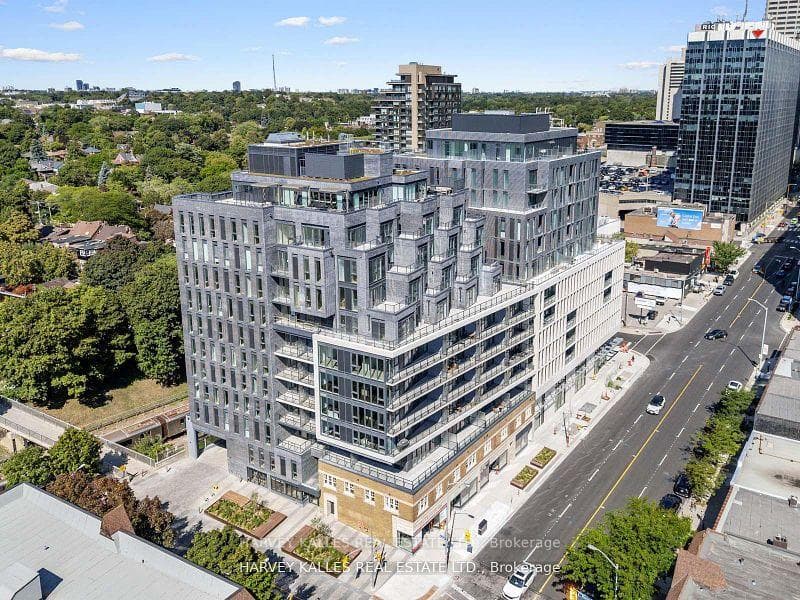 8 Manor Road Unit LPH2, Forest Hill / Deer Park