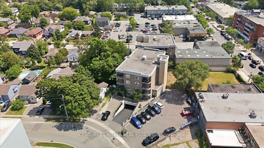70 Stewart Street Unit 102, Oakville