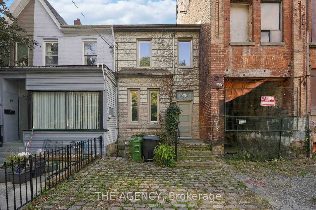 87 Niagara Street, Downtown Toronto / Waterfront