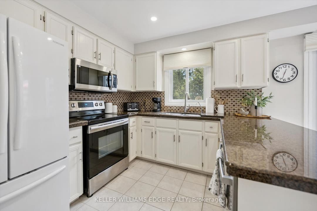 2155 Duncaster Drive Unit 8, Burlington