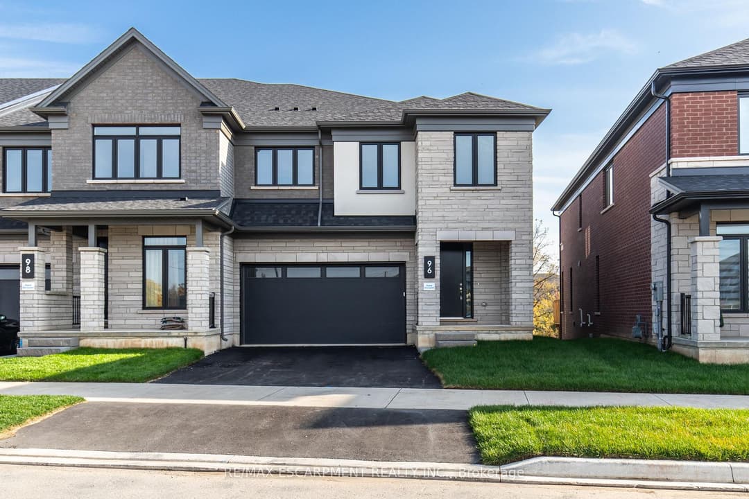 96 Valley Trail Place, Hamilton