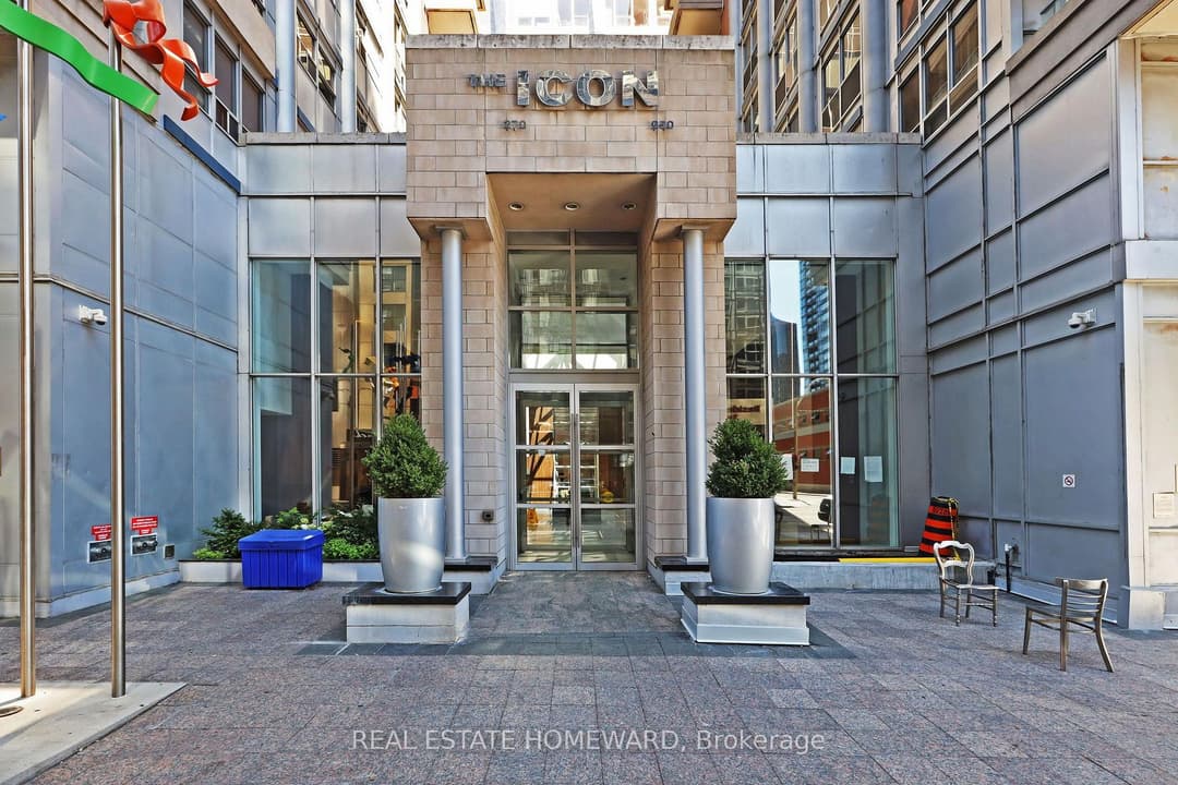 250 Wellington Street Unit PH31, Downtown Toronto / Waterfront