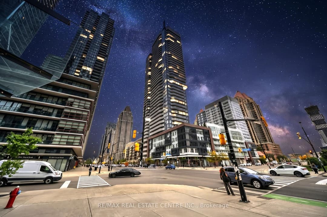4065 Confederation Parkway Unit 3803, Mississauga