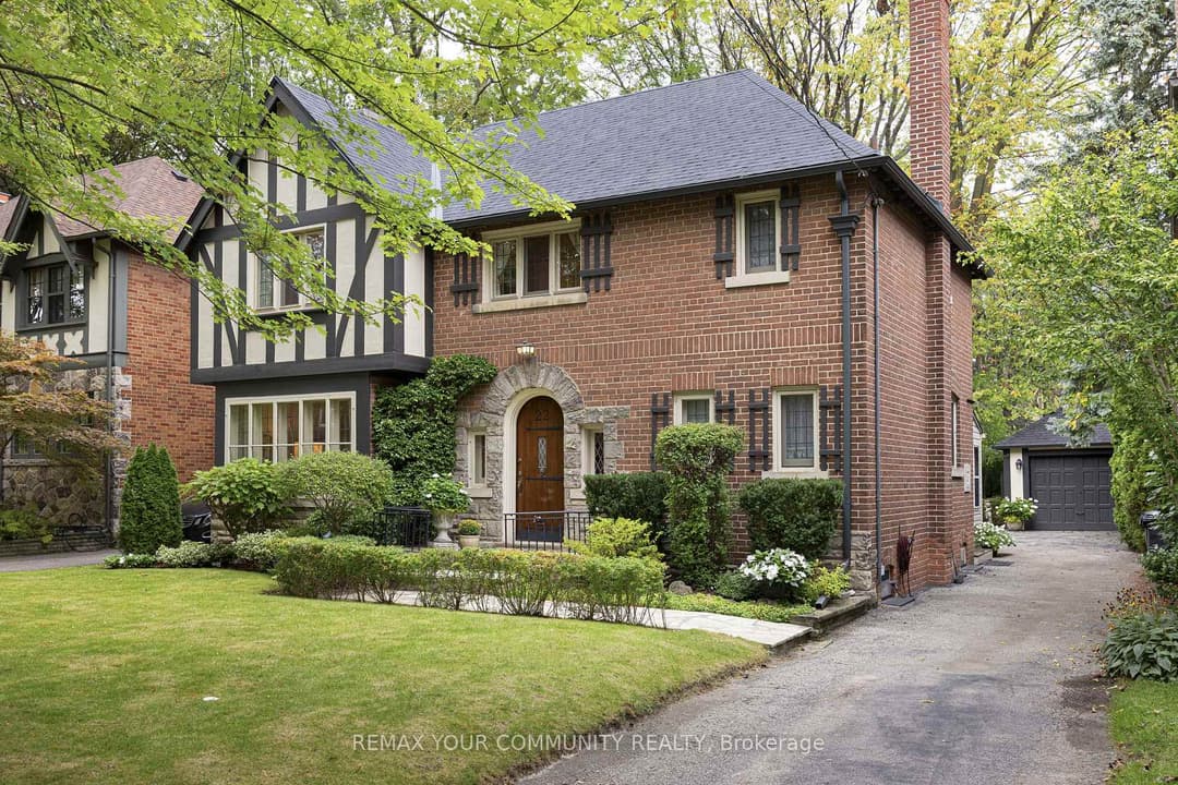 22 Belvedere Boulevard, Etobicoke (Islington / Rexdale)