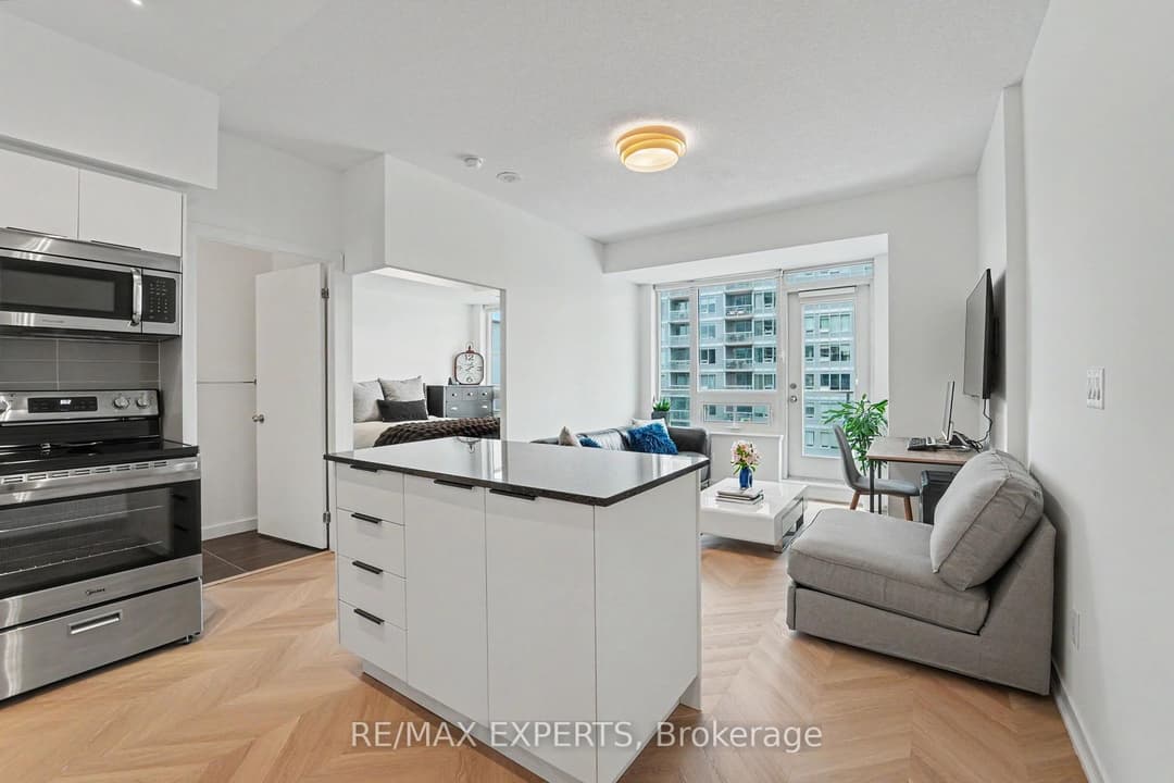 55 East Liberty Street Unit 1001, Downtown Toronto / Waterfront