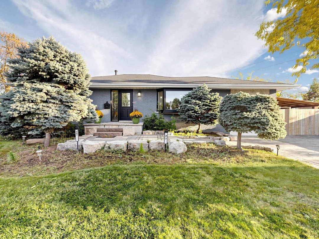 27 Matlock Avenue, Mississauga