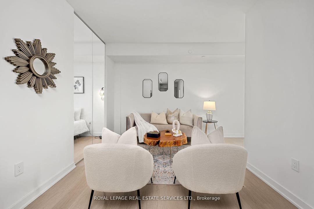 859 The Queensway N/A Unit 608, Corso Italia / Dufferin Grove