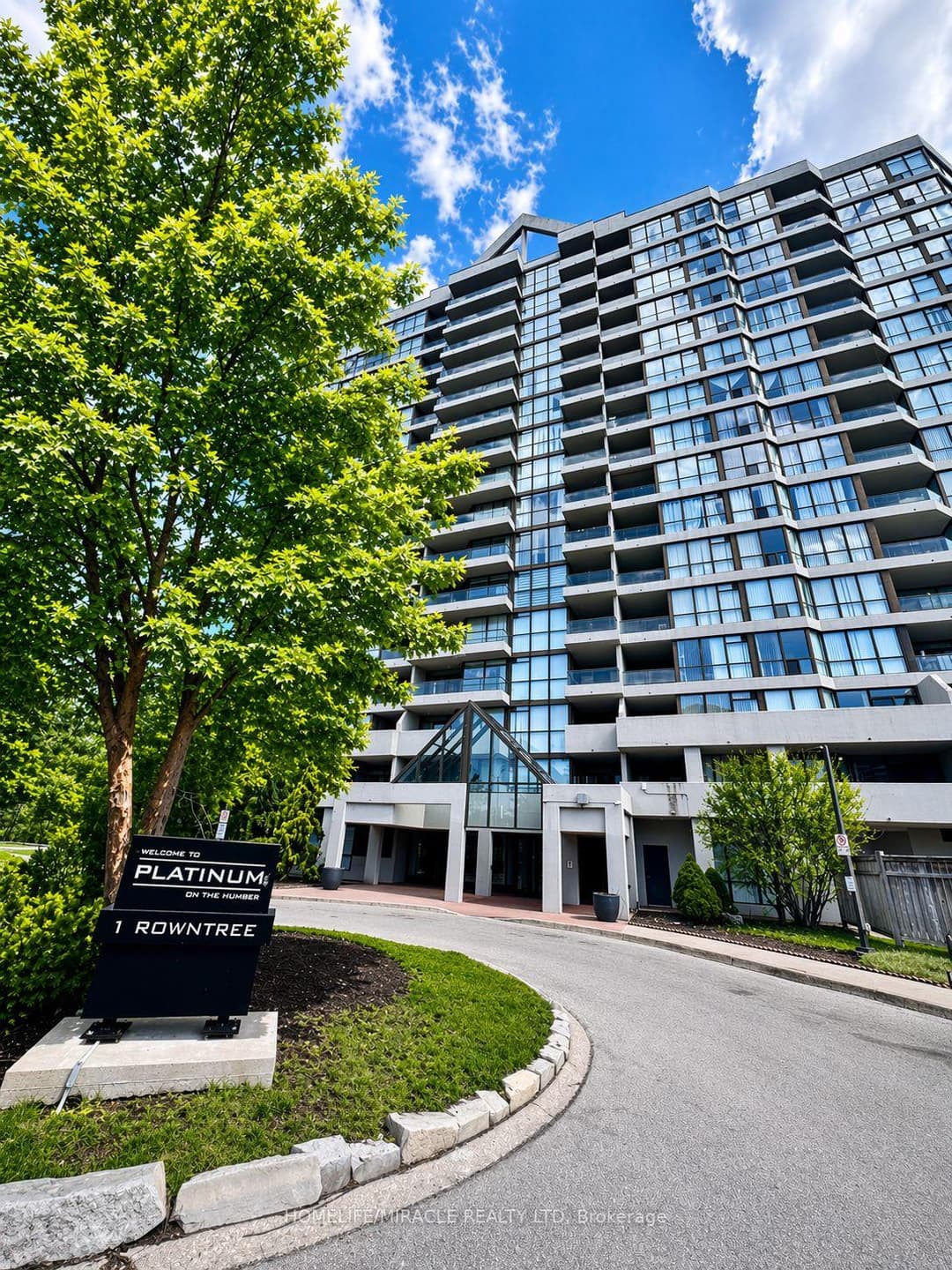 1 Rowntree Road Unit 214, Etobicoke (West Mall / Rexdale)