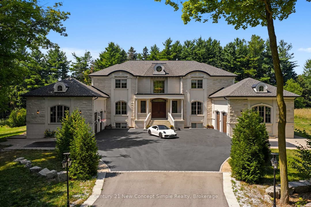 2637 Bluffs Way, Burlington