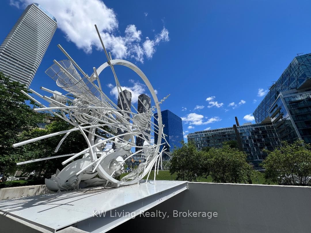 15 Queens Quay Unit 609, Regent Park / Cabbagetown / St. James Town