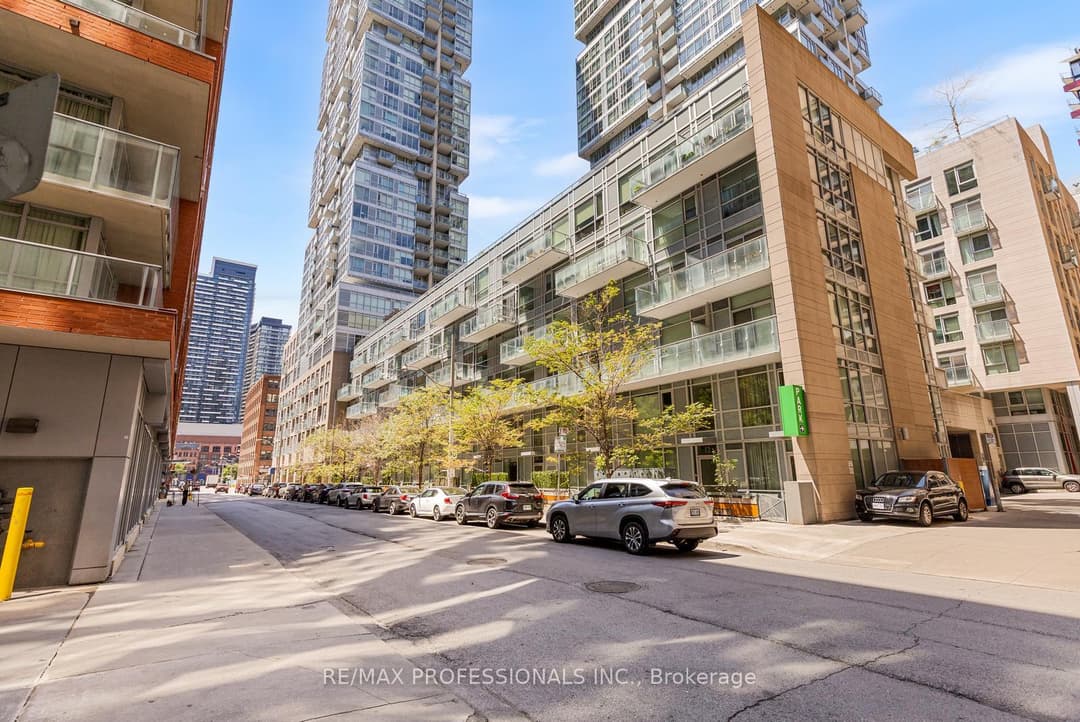 30 Nelson Street Unit 325, Downtown Toronto / Waterfront