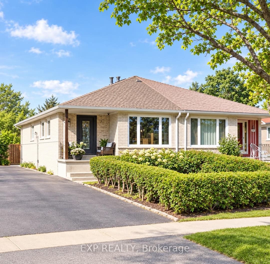 81 Lexington Avenue, Etobicoke (West Mall / Rexdale)
