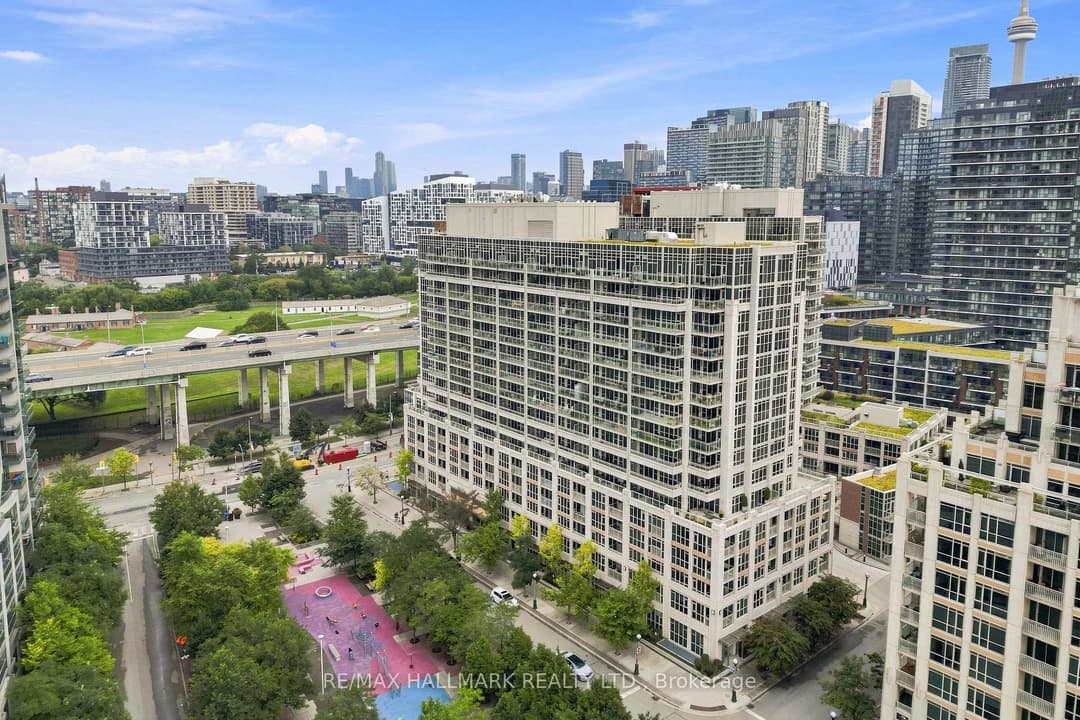 35 Bastion Street Unit 706, Downtown Toronto / Waterfront