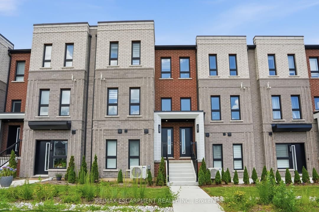 245 BURKE Street, Hamilton