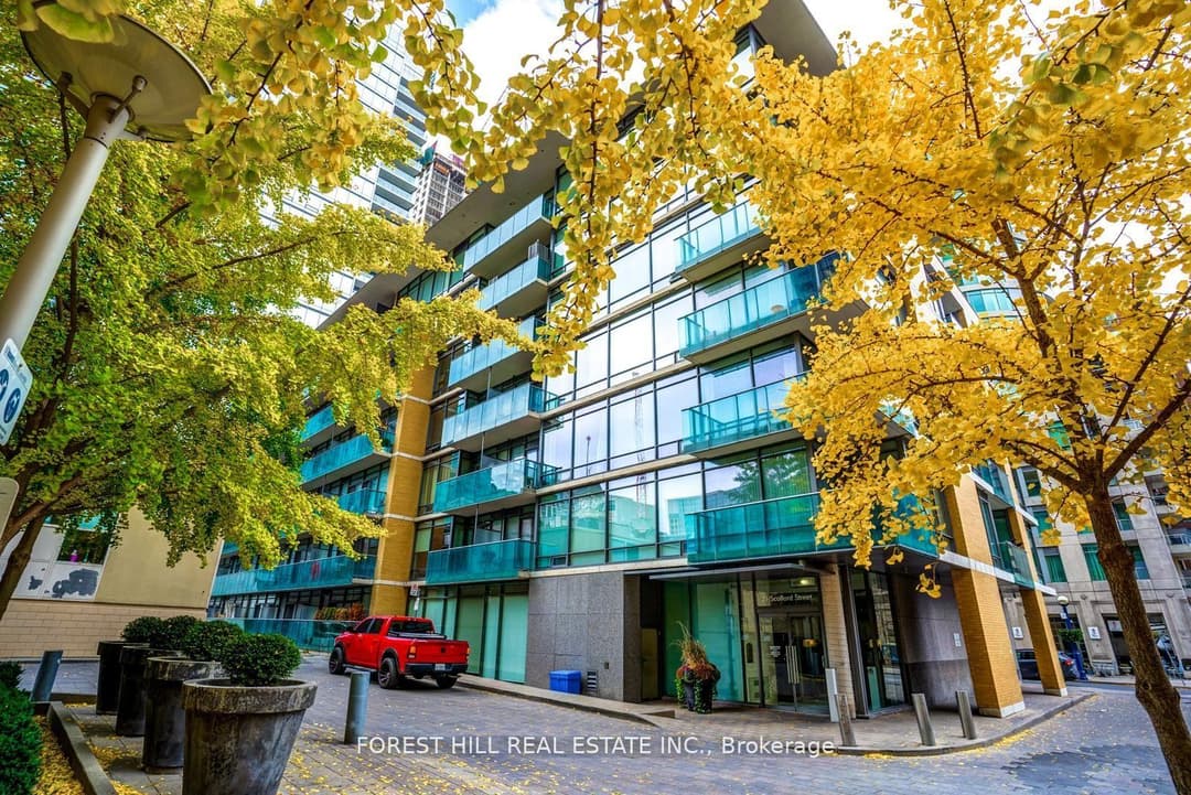 21 Scollard Street Unit 103, Annex / Yorkville / Summerhill