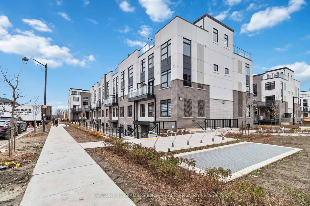 1569 Rose Way Unit 128, Milton