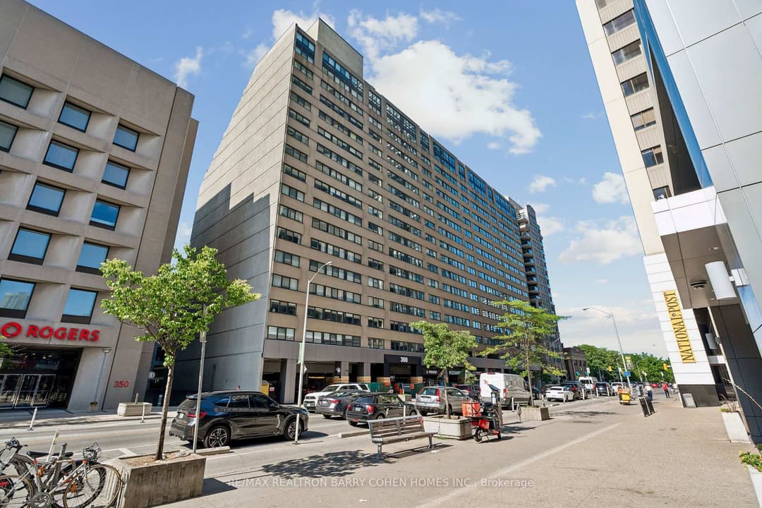 360 Bloor Street Unit 301, Rosedale / Moore Park