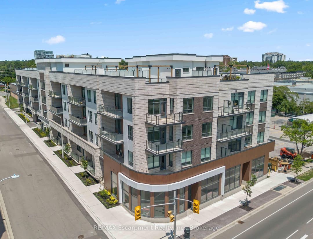123 Maurice Drive Unit 216, Oakville