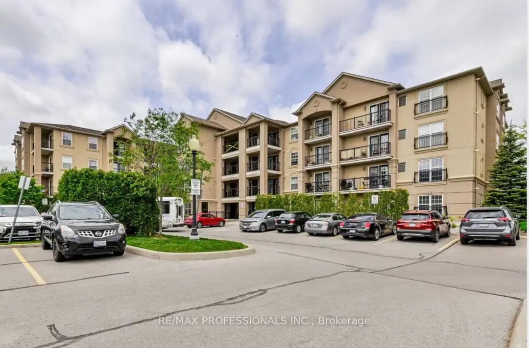 1390 Main Street Unit 107, Milton