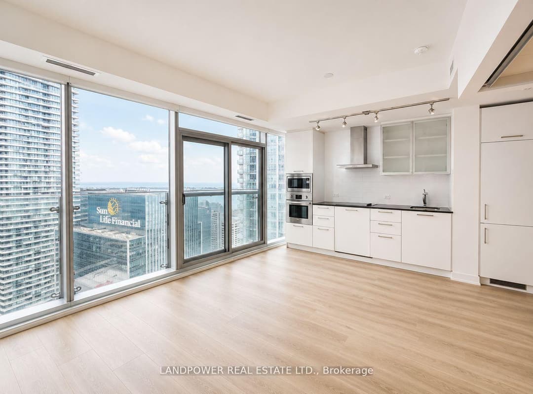 12 York Street Unit 5101, Downtown Toronto / Waterfront