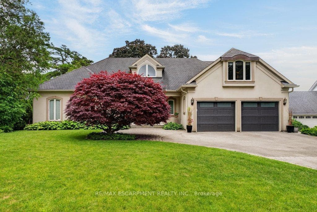 3312 Lakeland Crescent, Burlington