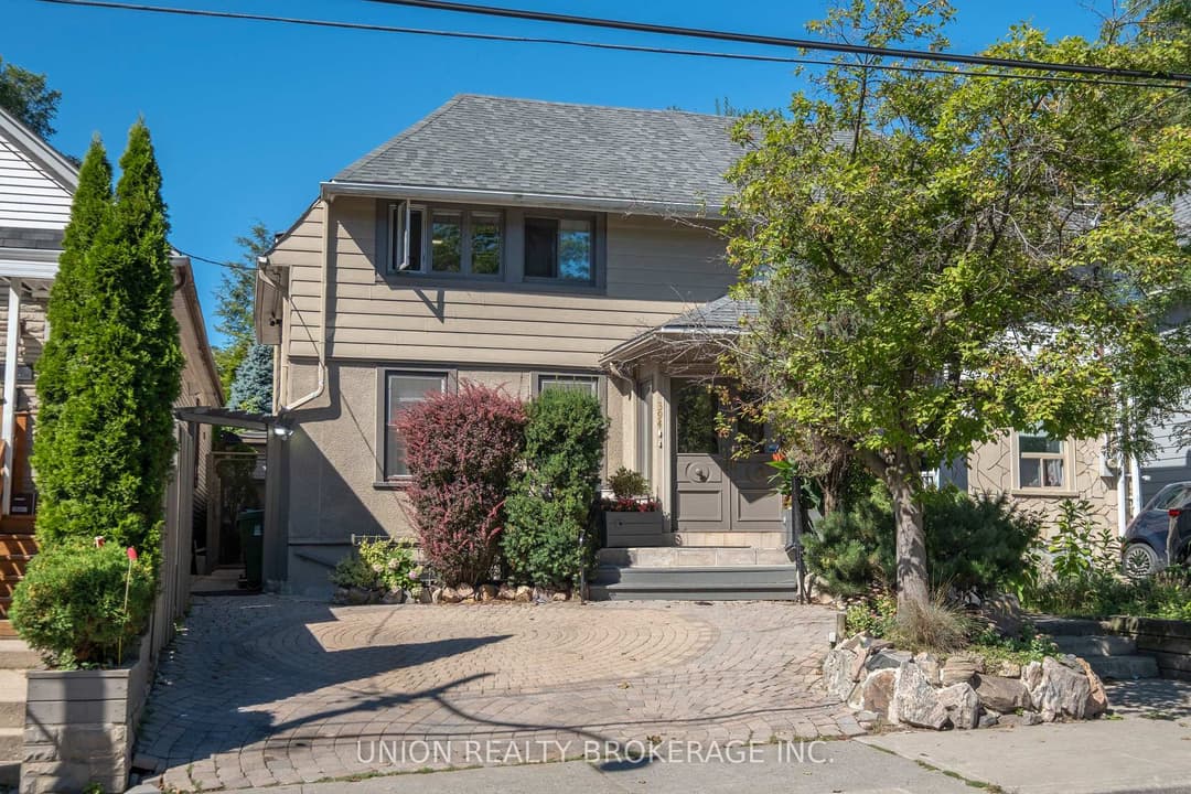 394 Coxwell Avenue, Riverdale / Leslieville