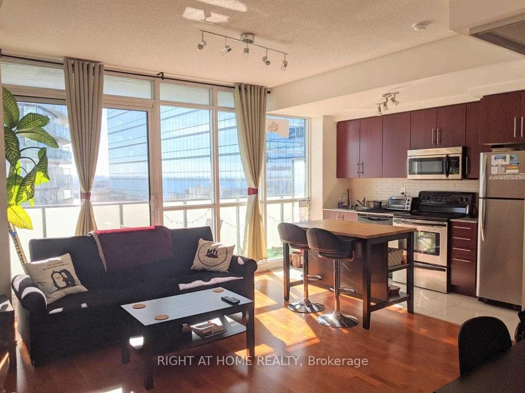 55 Bremner Boulevard Unit 3411, Downtown Toronto / Waterfront